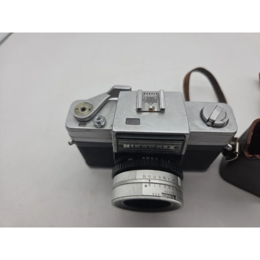 Nikkorex 35MM Film Camera Made in Japan - FOR PARTS SEE NOTES
